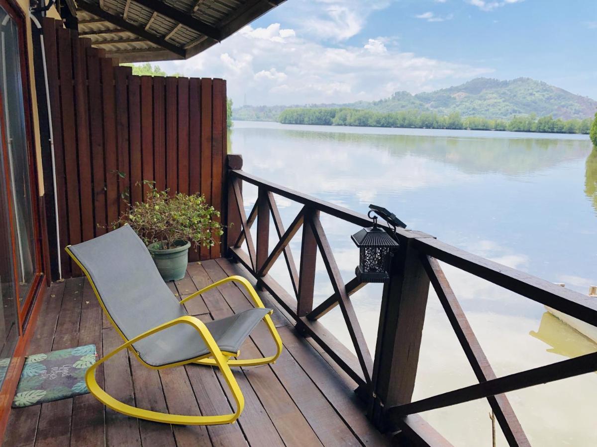 Gayang Friendly Water House Homestay Kota Kinabalu Exterior photo
